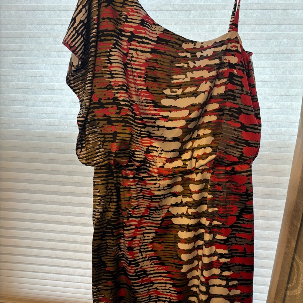 Jessica Simpson One-Shoulder Coral and Olive Print Dress - size 6 - Picture 2 of 8